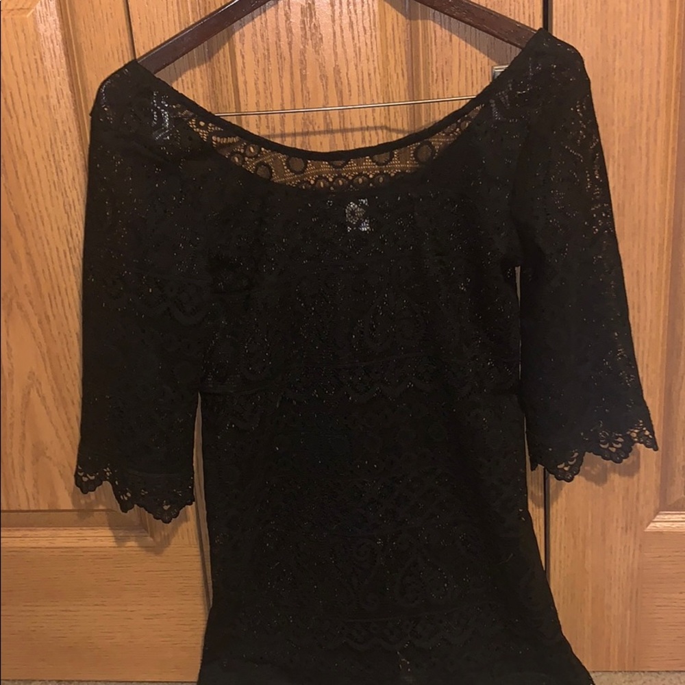 Divided h&m lace blouse